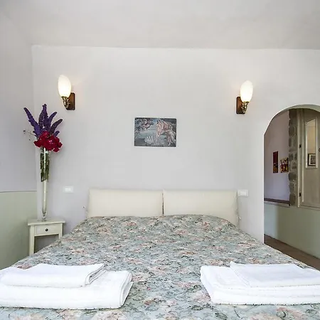 Borgo Romena Pratovecchio Stia